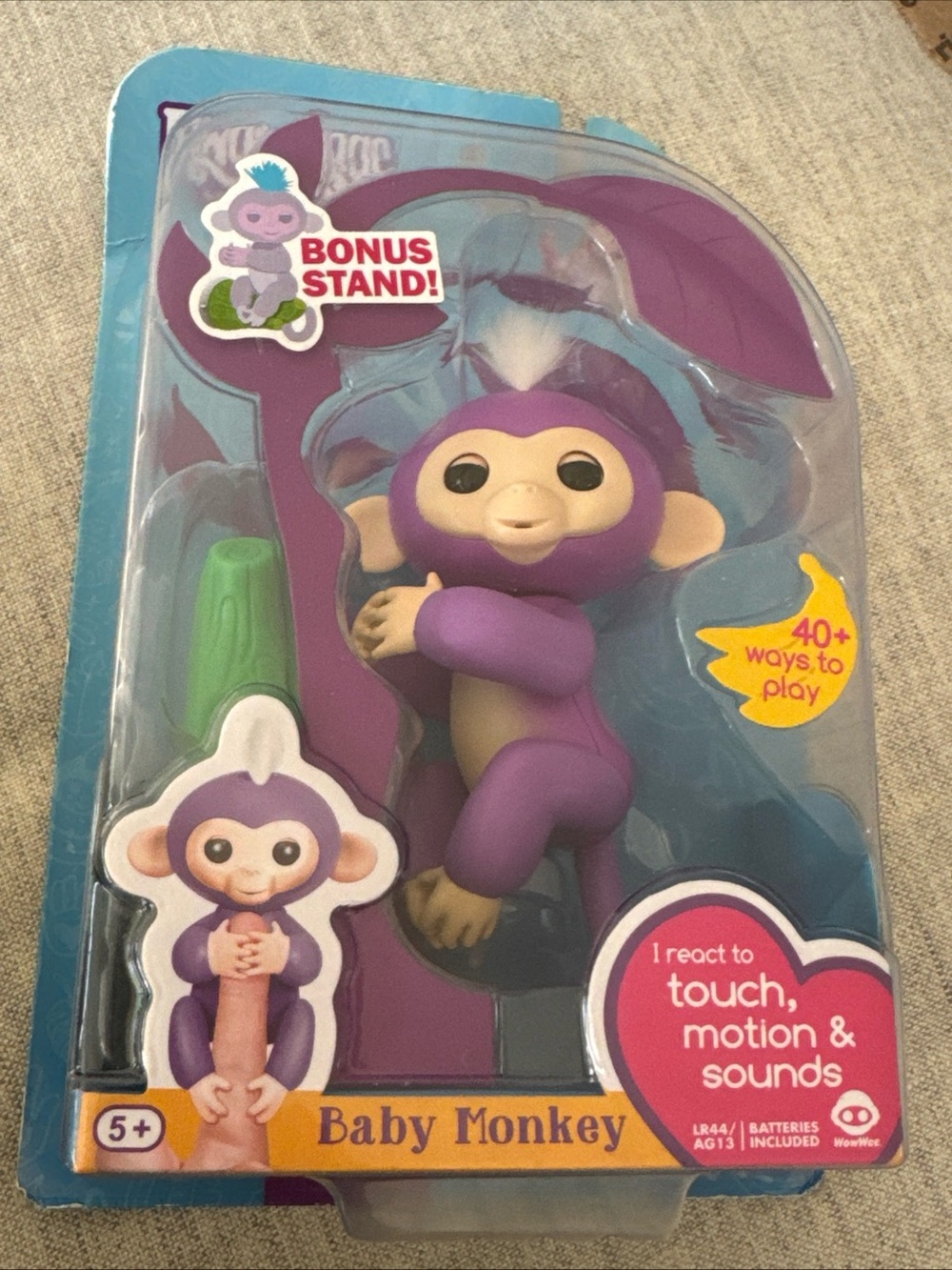 Fingerlings Baby Monkey Purple Mia Bonus Stand NWT